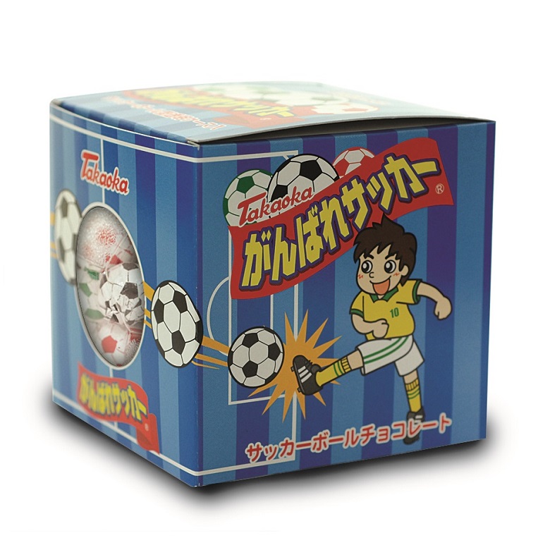 サッカーモチーフお菓子でワールドカップ観戦 地球グミのサッカーバージョンも お菓子と わたし