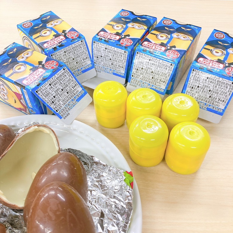 ミニオンお菓子】チョコエッグ ミニオンズ フィーバー5個開封祭り 