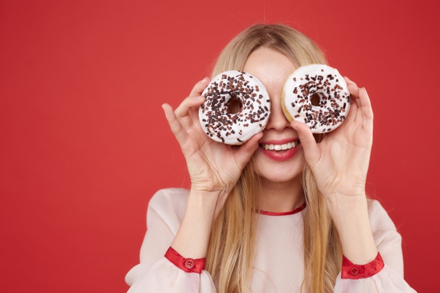 ドーナツの穴は何のため ドーナツの歴史 お菓子と わたし お菓子好きのための情報サイト
