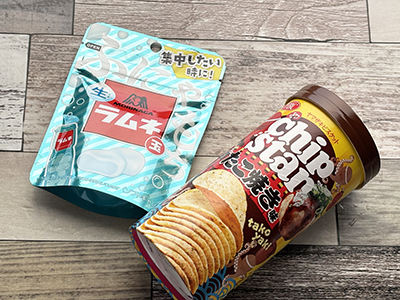 生ラムネ玉とチップスター たこ焼き味