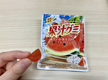明治　果汁グミすいかを実食