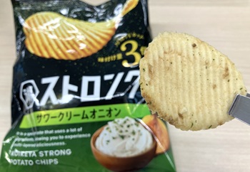 湖池屋　湖池屋ストロングサワークリームオニオンを実食
