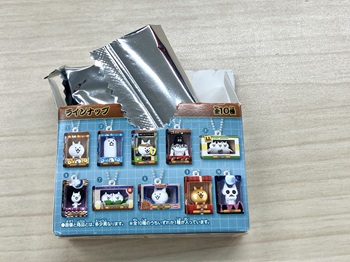 バンダイ　にゃんこ大戦争 チョコボックス ボックスフィギュアコレクションを開封