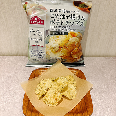 トップバリュ 「こめ油で揚げたポテトチップス のり塩味」